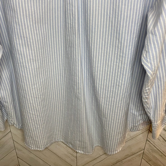 H&M blue and white white stripe button down shirt blouse - Picture 5 of 11